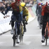 Mads Pedersen s'impose de justesse KEYSTONE/EPA/SEBASTIEN NOGIER